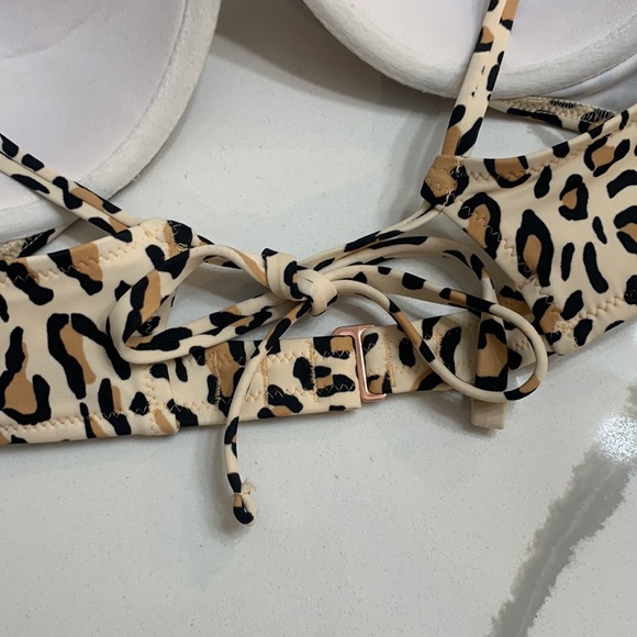 Leopard Bikini Top - Picture 4 of 7